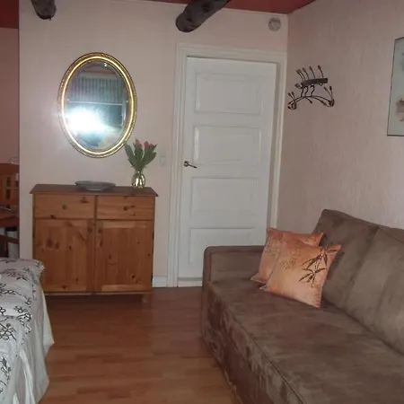 Vester Hjermitslev Saltum