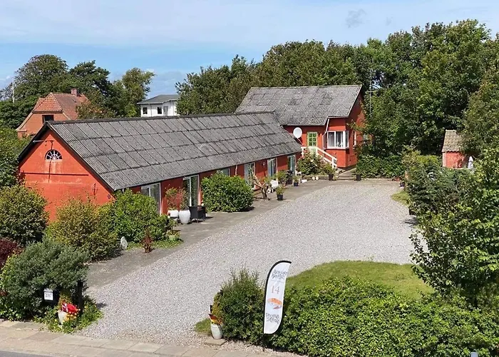 Vester Hjermitslev 3* Saltum