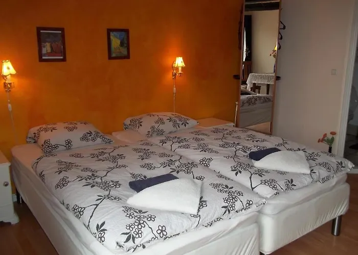Vester Hjermitslev Bed & Breakfast 3*